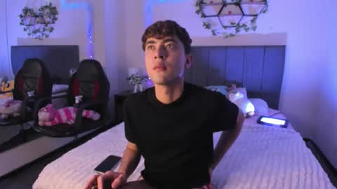 Justin online show from January 5, 5:27 pm