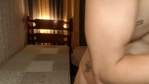 justine_hunk online show from March 15, 6:36 pm