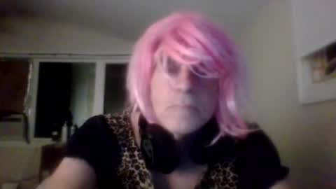 Snapshot of justinefox chatting on September 28, 1:11 am justinefox online show from September 28, 1:11 am