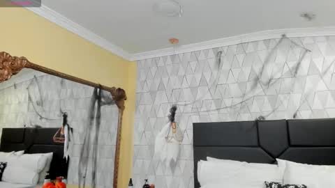 Justine online show from November 3, 3:52 am