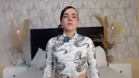 Justine online show from April 8, 4:45 am