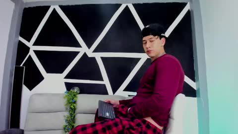 justinfuller_31 online show from November 3, 5:25 pm