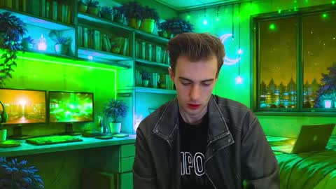Hologram Guy online show from June 2, 4:47 am