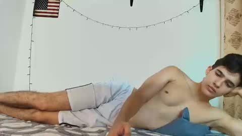 Snapshot of justinsinner1 chatting on February 5, 12:53 am justinsinner1 online show from February 5, 12:53 am