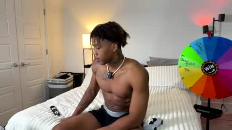 Snapshot of justinxdragun chatting on July 18, 2:49 am justinxdragun online show from July 18, 2:49 am