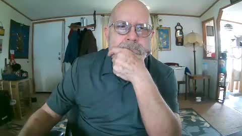 justlustagain online show from April 18, 7:51 pm