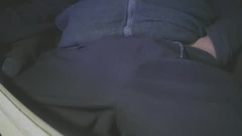 Snapshot of justme39057 chatting on December 19, 5:08 pm Justme39057 online show from December 19, 5:08 pm