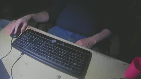 Snapshot of justme39057 chatting on January 19, 8:09 pm Justme39057 online show from January 19, 8:09 pm