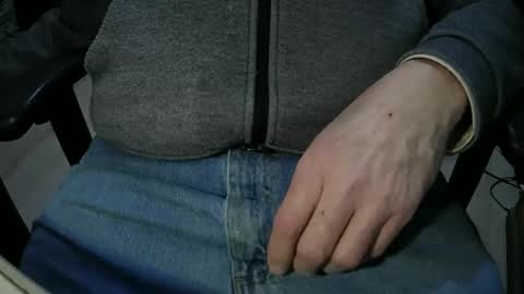 Justme39057 online show from October 31, 7:04 pm