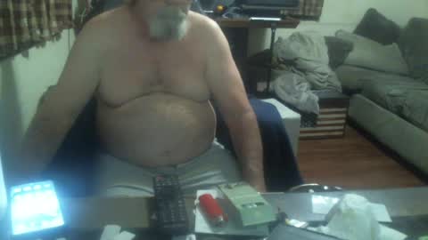 justmeohio online show from August 3, 1:48 am