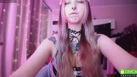 justmeowgirl online show from May 30, 6:32 am