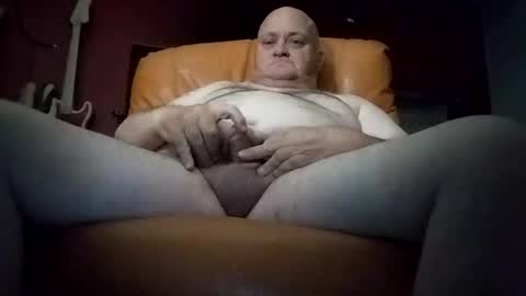 justrayin online show from April 2, 12:03 pm