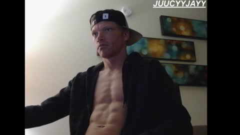 juucyyjayy online show from March 5, 12:17 am