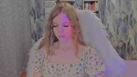 Juxsy online show from November 2, 10:39 am