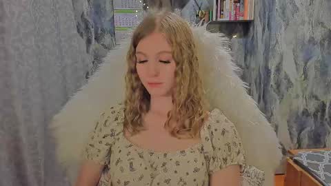 Juxsy online show from November 4, 5:12 pm