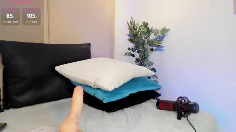 Snapshot of jvenuss chatting on February 19, 10:53 pm ees 3 online show from February 19, 10:53 pm