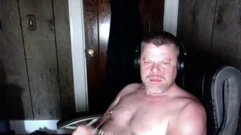 jwizema1 online show from June 8, 7:36 pm