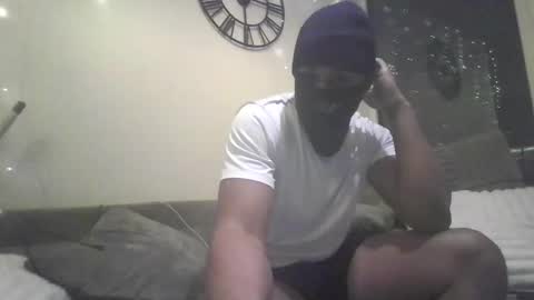 Snapshot of k1prince chatting on March 1, 8:22 pm K1Prince online show from March 1, 8:22 pm