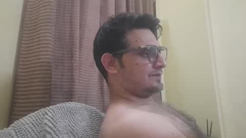 Snapshot of k9cat chatting on December 19, 9:33 pm k9cat online show from December 19, 9:33 pm