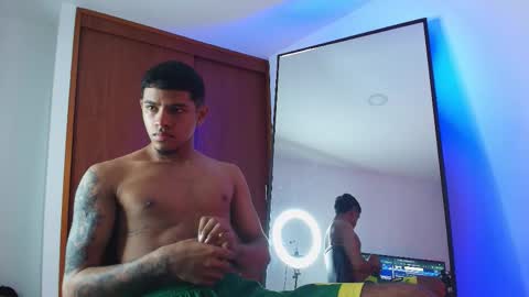 k_florez online show from December 4, 10:24 am