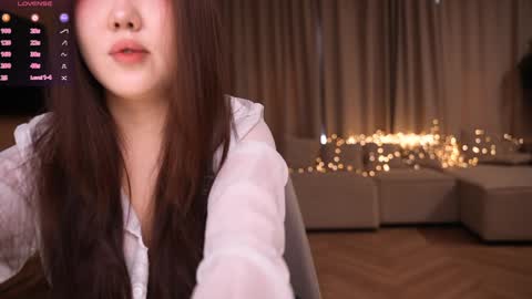 Snapshot of k_kimikooo chatting on March 21, 8:19 am Amely online show from March 21, 8:19 am