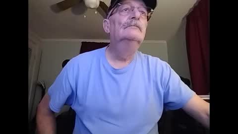 Snapshot of kabriggs137 chatting on January 13, 11:06 pm kabriggs137 online show from January 13, 11:06 pm