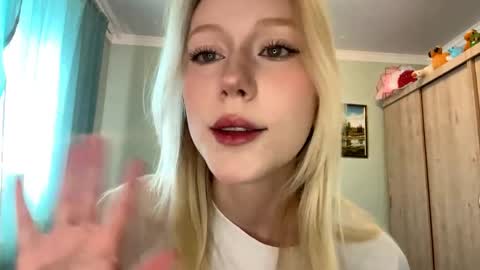 Snapshot of kacicasal chatting on June 2, 12:07 pm Mia 1st day here online show from June 2, 12:07 pm