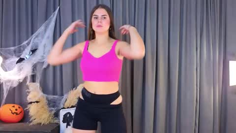 Snapshot of kacihentrich chatting on October 30, 1:18 am Kate online show from October 30, 1:18 am