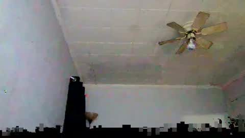 Snapshot of kad13579 chatting on October 1, 11:38 am Angie Dawn 24 online show from October 1, 11:38 am