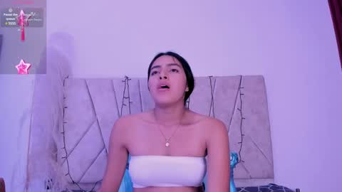 Snapshot of kaelaa18 chatting on December 19, 2:46 pm Kaela online show from December 19, 2:46 pm