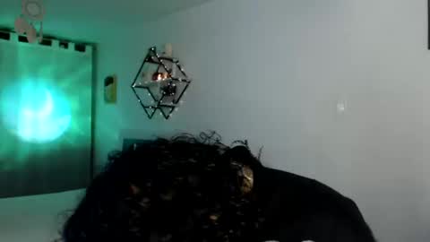      online show from October 7, 5:26 am