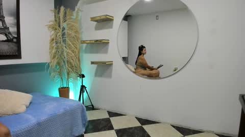 Antonella online show from October 20, 9:32 am