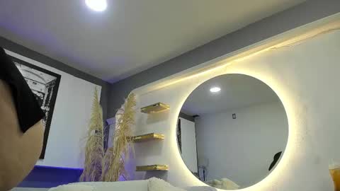 Snapshot of kagomme_h chatting on February 3, 4:32 am Antonella online show from February 3, 4:32 am