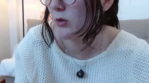 ChloeIndependient model online show from April 28, 2:27 am