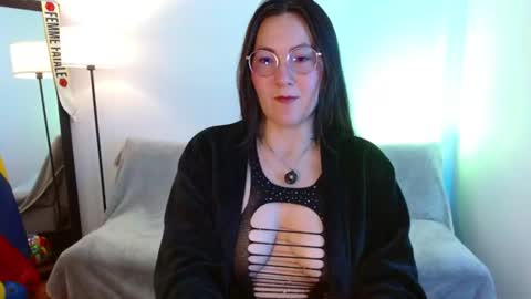 ChloeIndependient model online show from June 29, 10:15 am
