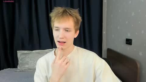 Snapshot of kai_milller chatting on February 5, 7:29 pm Kai online show from February 5, 7:29 pm