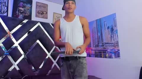 KAI online show from December 1, 3:33 am