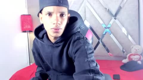 Snapshot of kai_storm7 chatting on April 1, 3:07 am KAI online show from April 1, 3:07 am