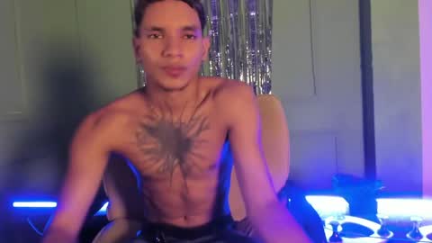 Snapshot of kai_storm7 chatting on April 11, 12:48 am KAI online show from April 11, 12:48 am