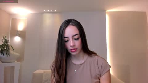 Kaia Ferreira online show from December 31, 12:15 pm