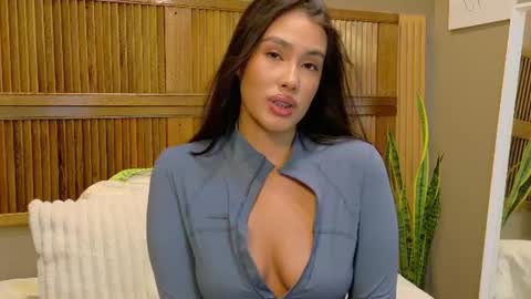 Snapshot of kaiawhite chatting on June 13, 9:24 pm kaiawhite online show from June 13, 9:24 pm