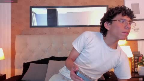 kai online show from April 18, 3:10 am