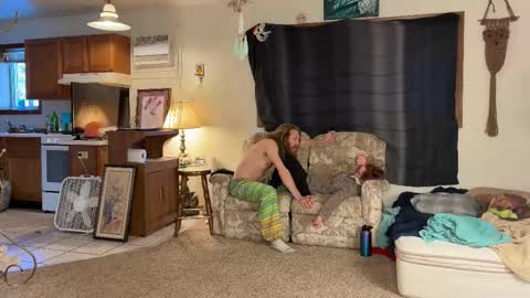 Kaiku77 online show from February 13, 8:38 pm