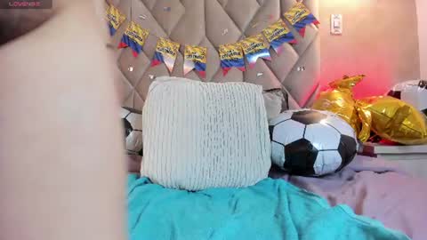 Snapshot of kailinmoon chatting on June 24, 12:26 pm Kailin online show from June 24, 12:26 pm