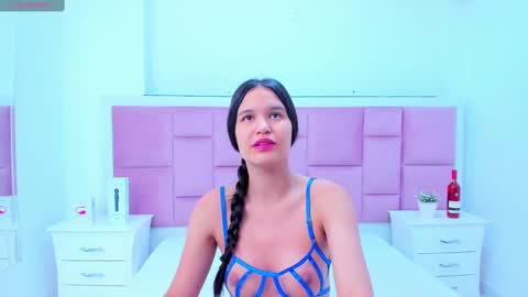 Snapshot of kaily_sweet1 chatting on October 28, 11:14 am kelly online show from October 28, 11:14 am