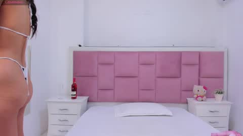 kelly online show from November 21, 11:20 am