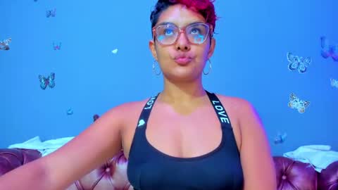 Snapshot of kaira_mosse_ chatting on June 17, 11:56 am kaira_mosse_ online show from June 17, 11:56 am