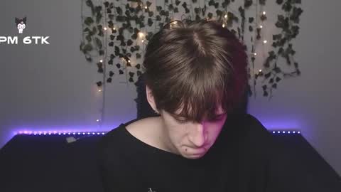 slutkai online show from October 24, 9:00 pm