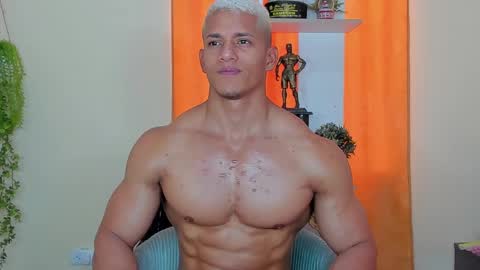 kale thomson online show from December 3, 3:33 pm