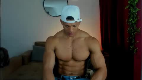 kale thomson online show from October 25, 8:47 pm